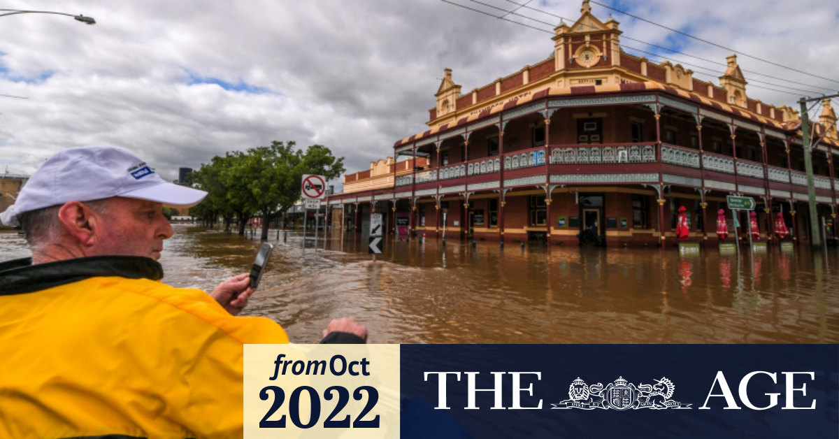 Flooding to remain ‘for a week’, as swollen rivers bear down on Echuca